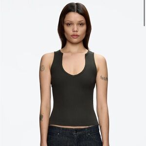 Tank Air V Tank in Kelp